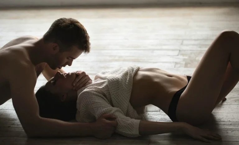 من المحرمات إلى السائدة: أفلام XNXX عالية الدقة في العصر الرقمي